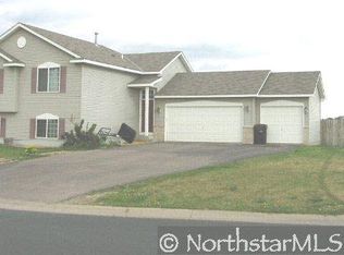 999 Oak Ave, Waconia, MN 55387