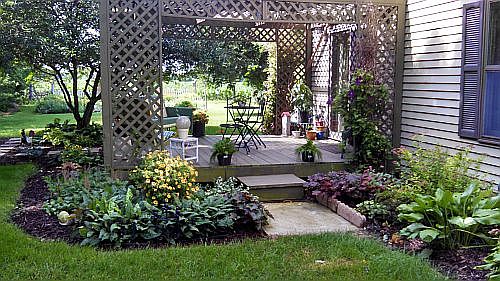 deck with arbor around it