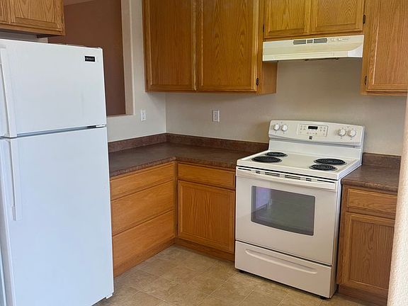 2nd image of 121 Healdsburg Ave APT N