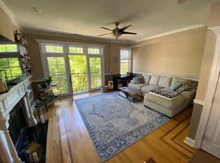 3624 N Fremont St APT 3, Chicago, IL 60613