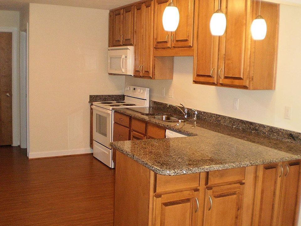 Marina Kitchen