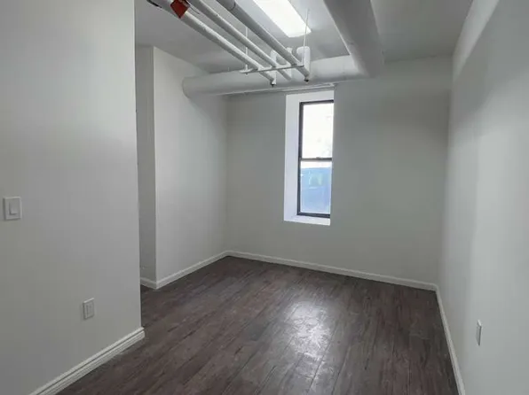 240 E 175th St, Bronx, NY
