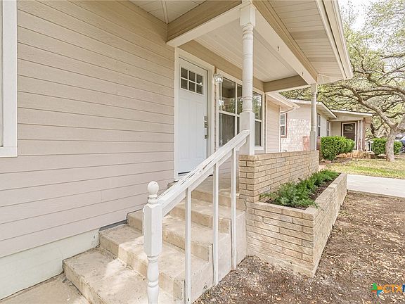 3rd image of 123 Grandview Ave