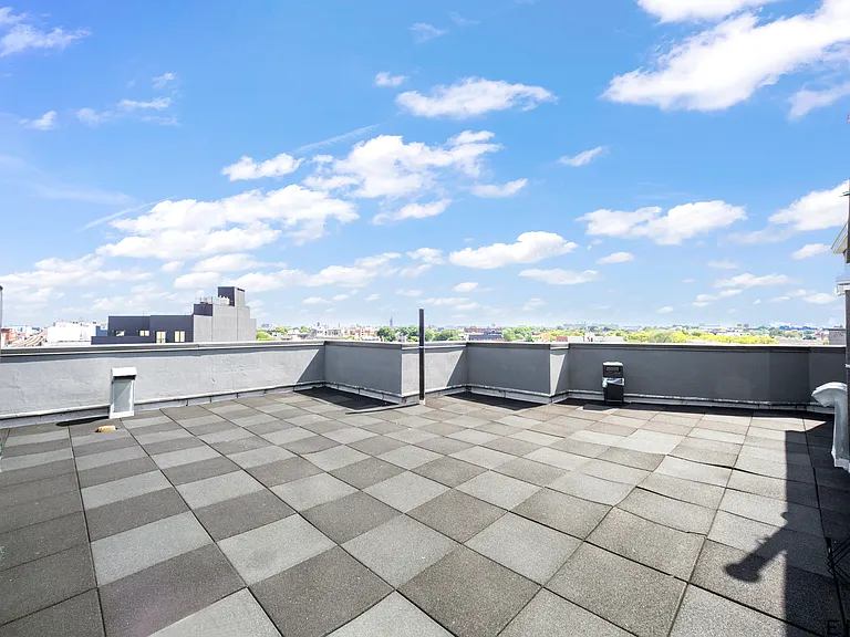 1096 Broadway #5R — Photo 16