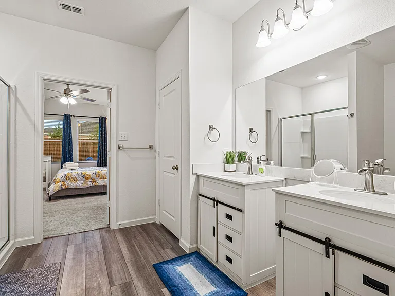 766 Camden Dr — Photo 18