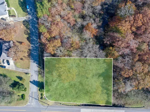 928 Bending Creek Dr #35, Bessemer, AL 35023