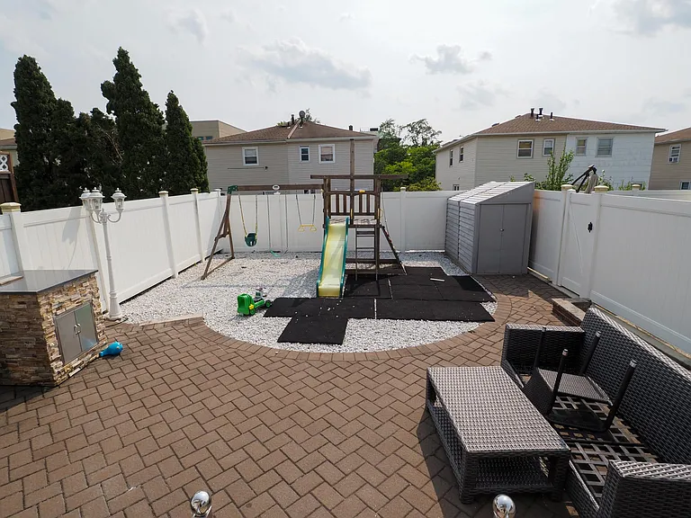 502 Winchester Ave — Photo 19
