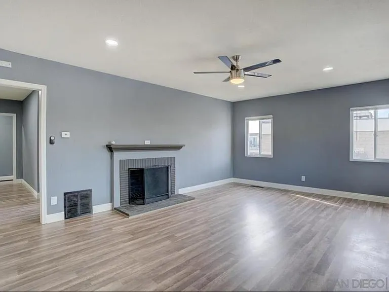 9425 Apple St — Photo 4