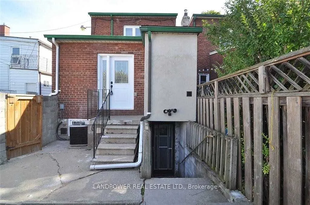 2 bed, $3,000 — Photo 1