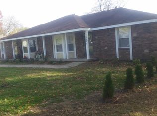 1003 R D Mize Rd APT A, Grain Valley, MO 64029