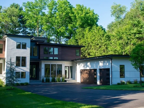 29 Barberry Rd, Lexington, MA 02421