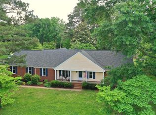 1305 Oak Ridge Dr, Chesapeake, VA 23322