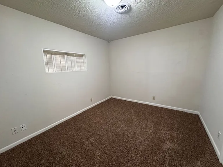 1503 Avondale Dr — Photo 14