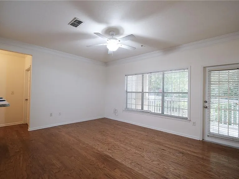 4007 Westchester Rdg NE — Photo 22