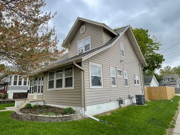 635 Roosevelt Ave, Council Bluffs, IA 51503
