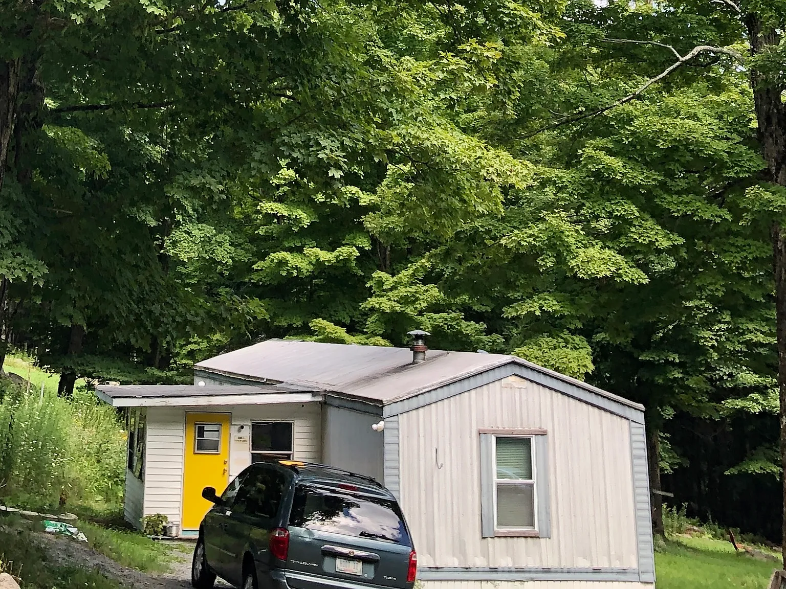 98 Todd Rd — Photo 1