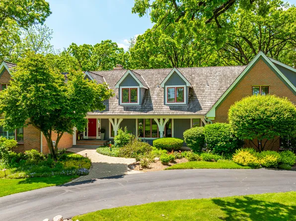 134 N Wynstone Dr, North Barrington, IL 60010