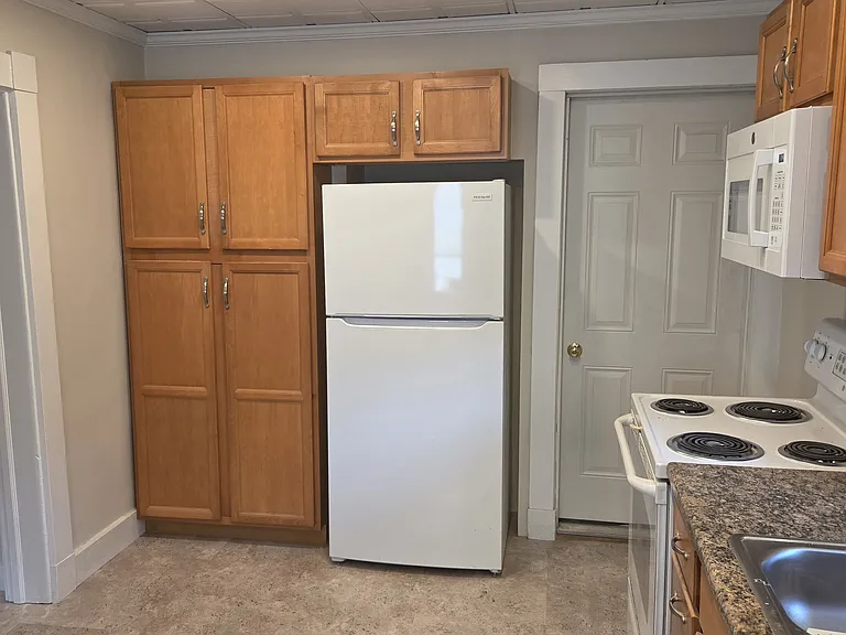 16 Madison St #1 — Photo 7