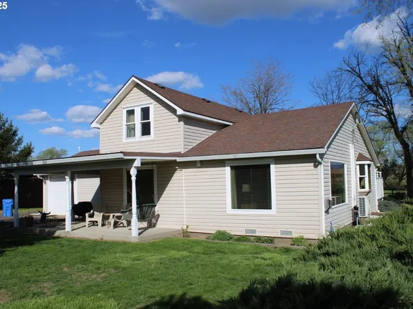 49524 Adams Rd, Adams, OR 97810