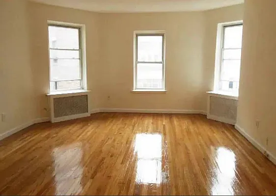 Rented by Compass | media 14