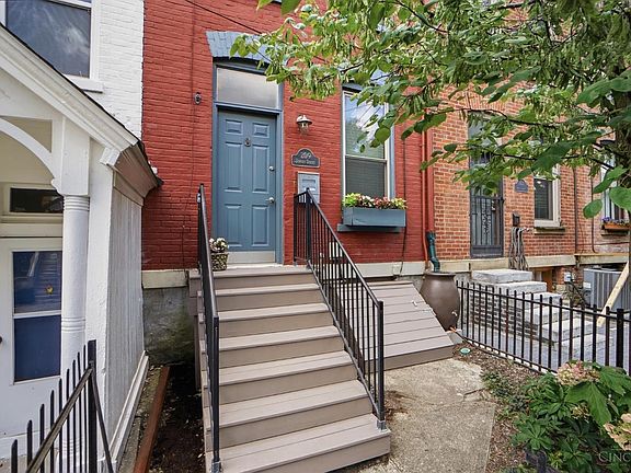 2nd image of 209 Dorsey St