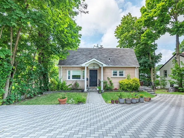 92 Manor Drive, Great Neck, NY 11020