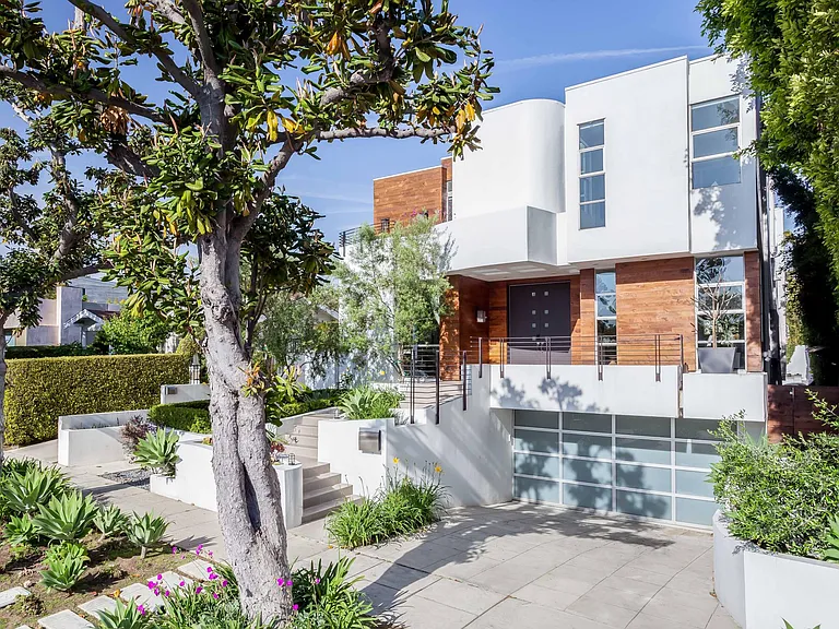 808 N La Jolla Ave — Photo 36