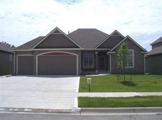 918 April Rain Rd, Lawrence, KS 66049