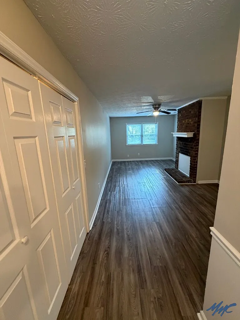 1 bed, 1.0 bath, 727 sqft, $1,125 — Photo 4