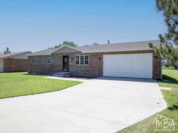 101 Verna Dr, Holcomb, KS 67851