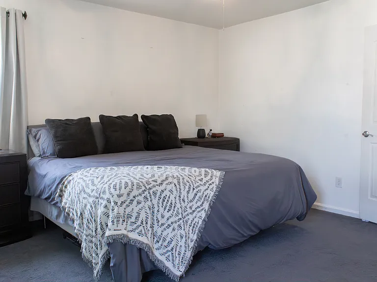 210 Rockwood Pl — Photo 29