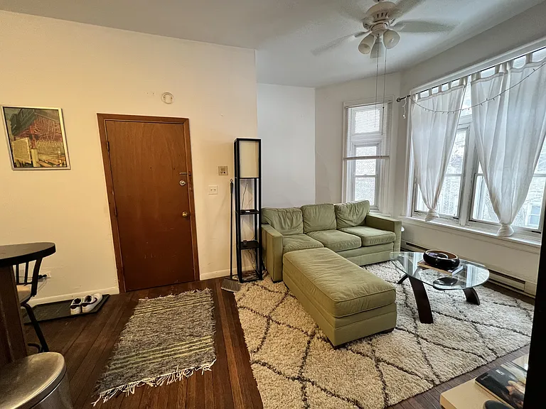 2717 N Hampden Ct — Photo 4