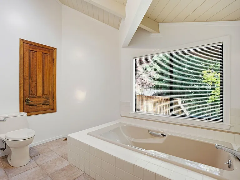 2561 Rolling Hills Ct — Photo 26