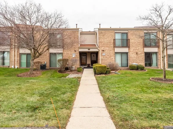 17981 University Park Dr Building 6, Livonia, MI 48152