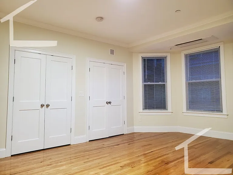 12 Harris St #2 — Photo 8