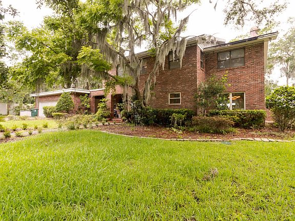 3rd image of 11955 Little Creek Ln