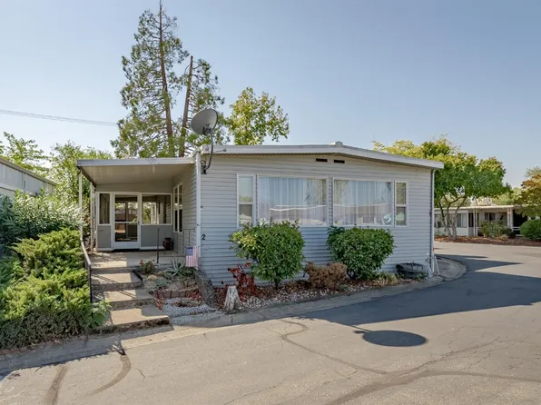 2 Cedar Cir, Folsom, CA 95630