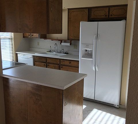 2nd image of 3615 Amelia Dr
