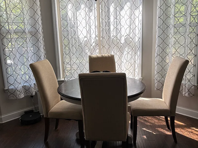 172 Dempsey Dr — Photo 2