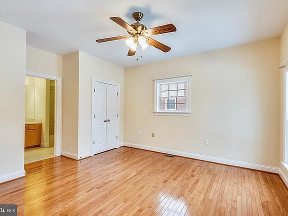 4th image of 104 Beall Ave