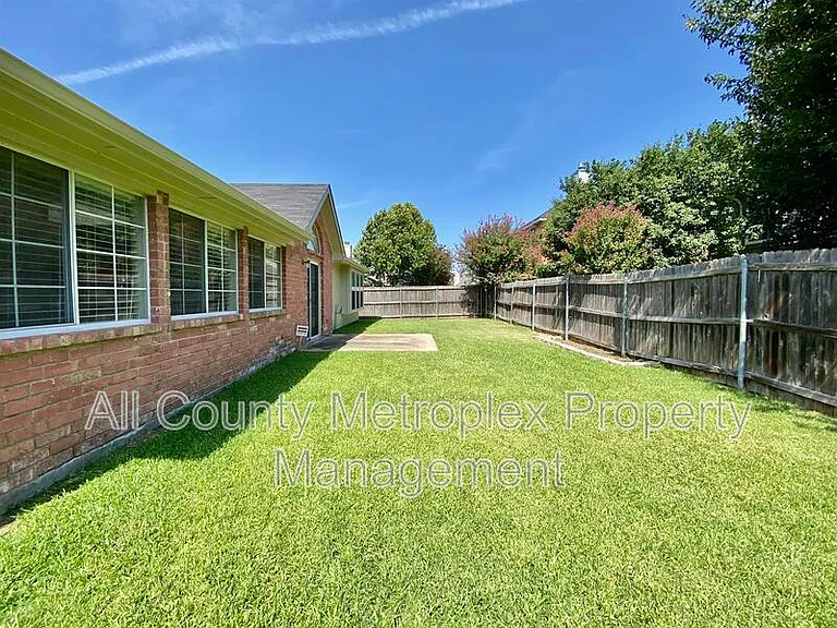813 Snapdragon Ln — Photo 11