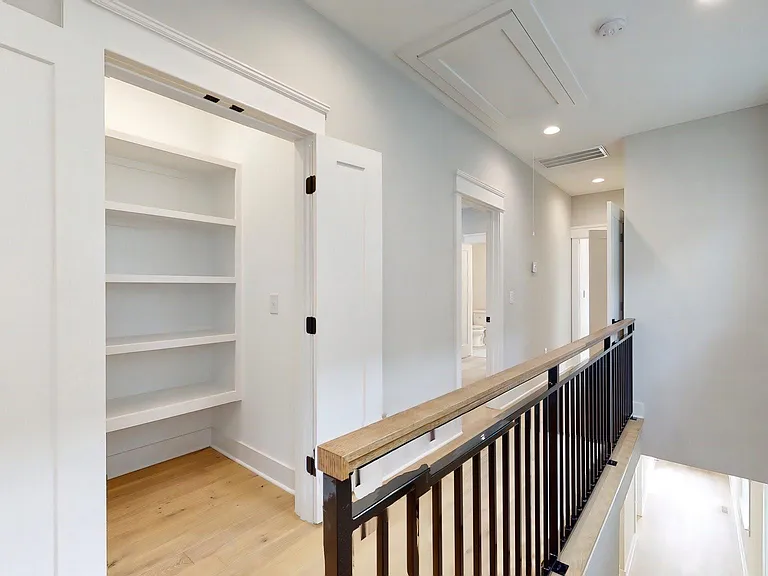 4806 Illinois Ave — Photo 15