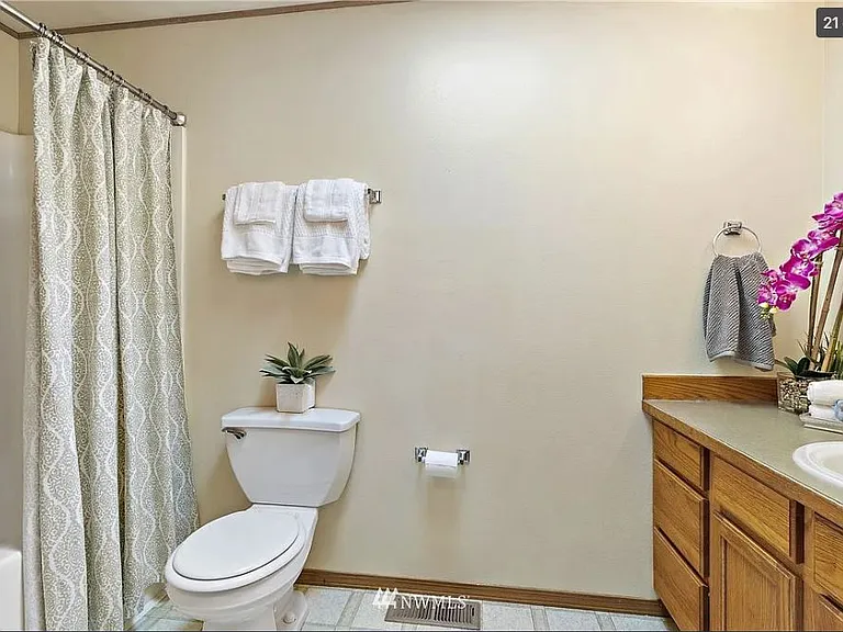 Master Bathroom.