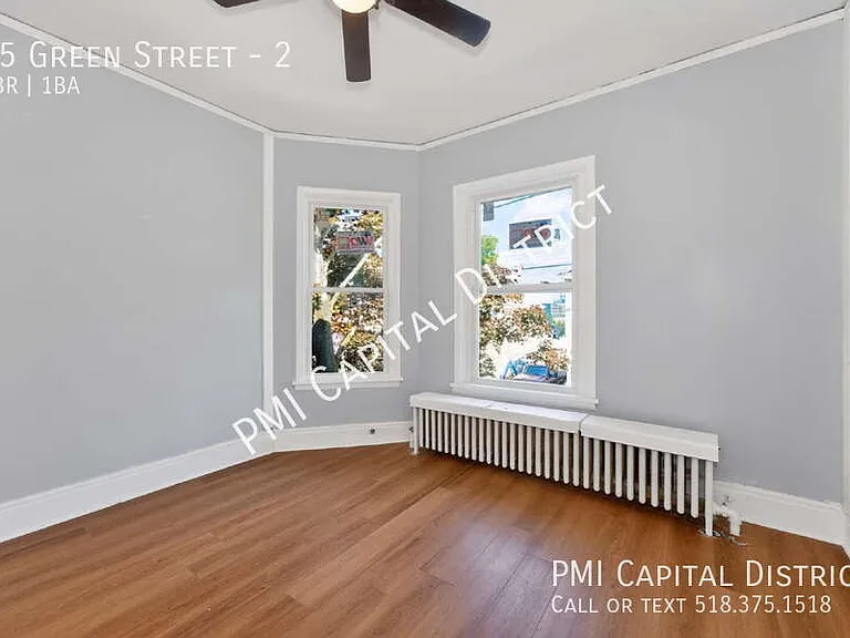 25 Green St #2 — Photo 6
