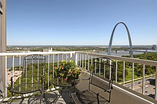 The Gentry's Landing Photo 1