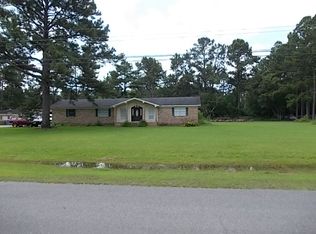 8235 Hemley St, Bayou La Batre, AL 36509