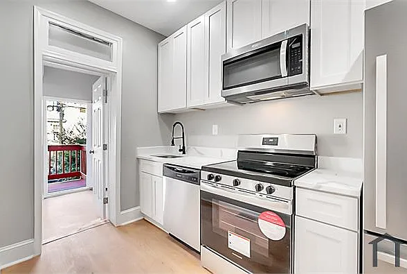 727 Otis Pl NW — Photo 29