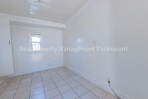 Floor plan 335 1/4 W 57th St