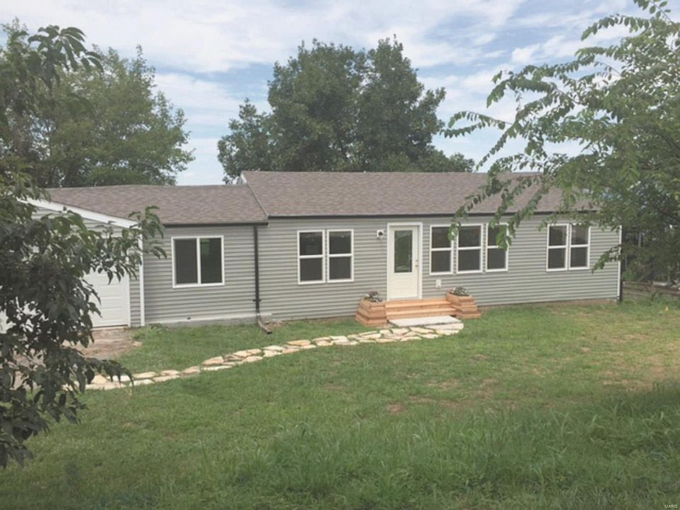 2nd image of 1415 Baggins Dr