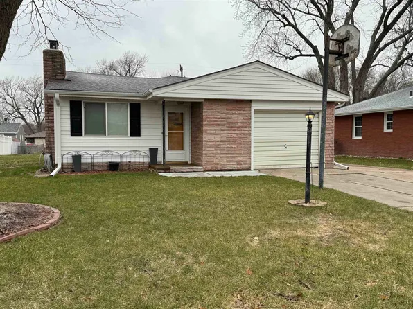 1217 Turner Ave, Hastings, NE 68901
